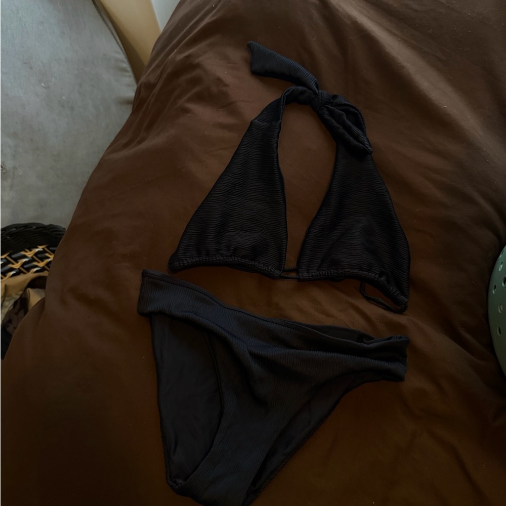 B SWIM bikini - Picture 3 of 11